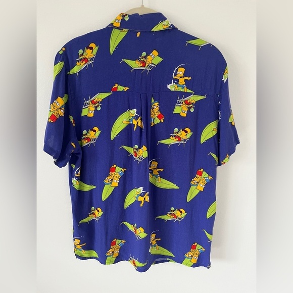 The Simpsons Bart & Milhouse Surfing Hawaiian Rayon Button Up Shirt  Sz M *B - Picture 2 of 3